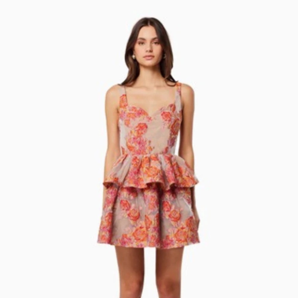Elliatt Commitment floral Peplum Dress NWT L